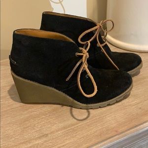 Sperry black suede wedge boots